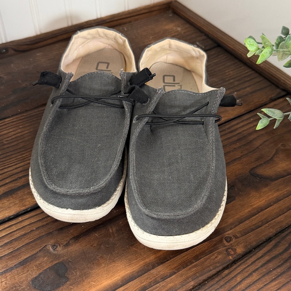 Hey Dude Wendy Chambray Off Black Slip On Loafers - Picture 2 of 8